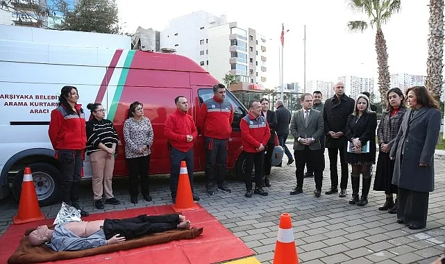 Başkan Ünsal ve anaokulu öğrencileri deprem tatbikatında! haberi