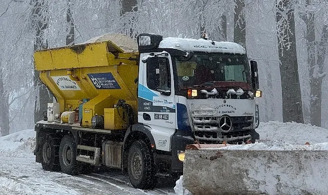 Büyükşehir aralıksız çalışıyor, kapalı yol bulunmuyor haberi