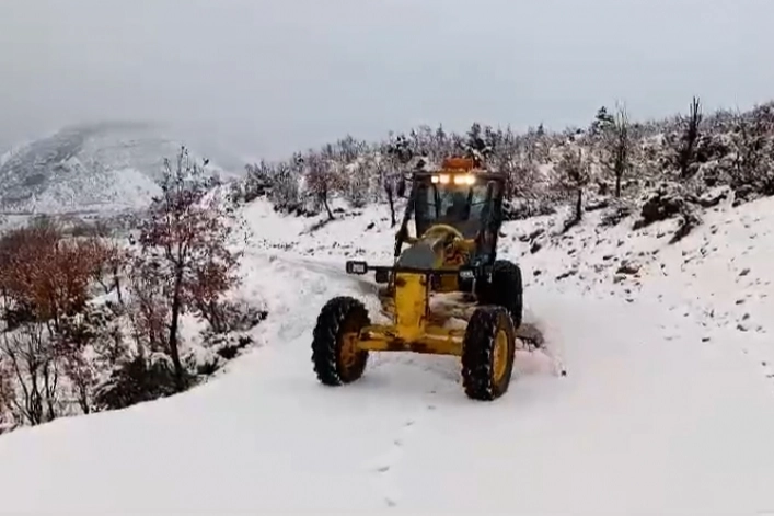 DBB kardan kapanan 129 kilometrelik yolu ulaşıma açtı haberi