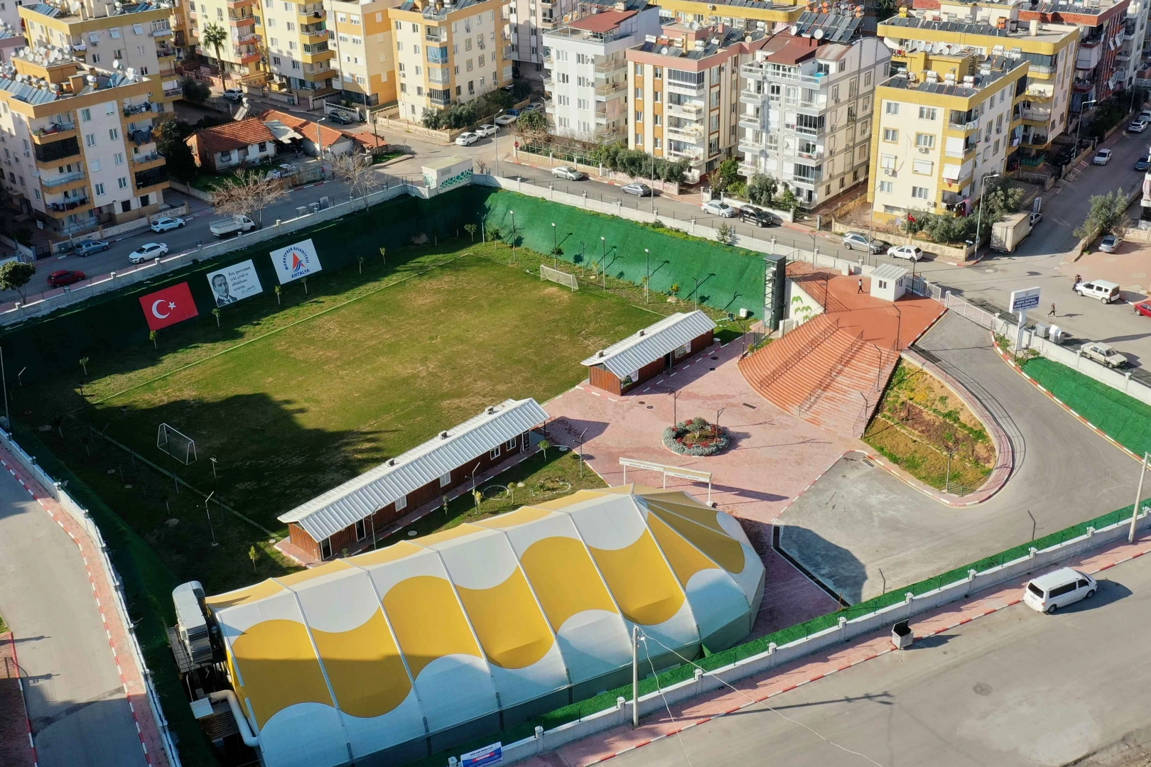 Deniz Baykal’ın adı Antalya'da yaşayacak haberi