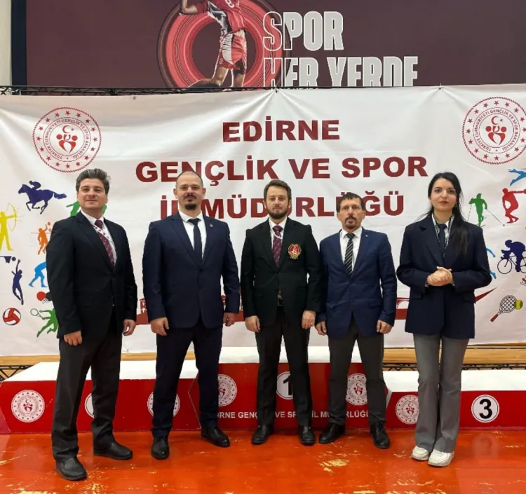 Edirne Karate İl Şampiyonası'nda Öndercan başarısı haberi