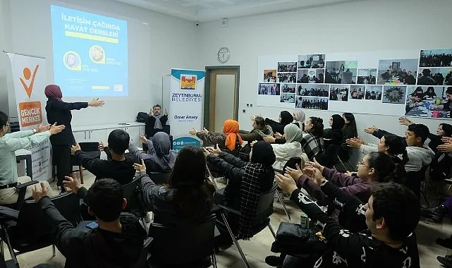 Gençlere Artı 1 Yazan Seminer; ‘İletişim Çağında Hayat Dersleri’ haberi