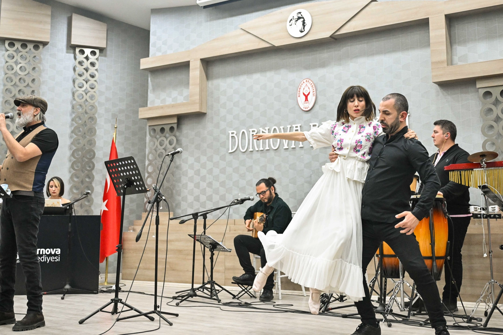 İzmir Bornova’da iki efsane için unutulmaz gece haberi