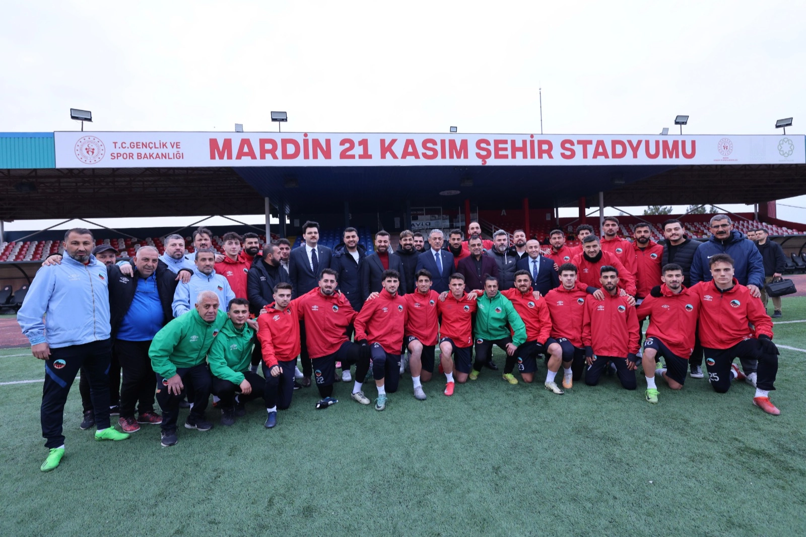 Mardin Valisi'nden Mardin 1969 Spor’a yeni destek sözü haberi