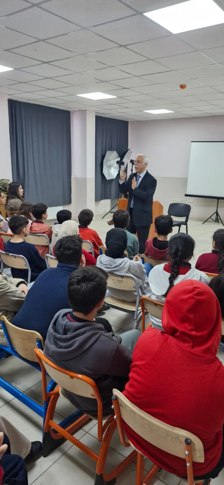 Mardin'de öğrencilere 'Matematik ve Yaşam' söyleşisi haberi