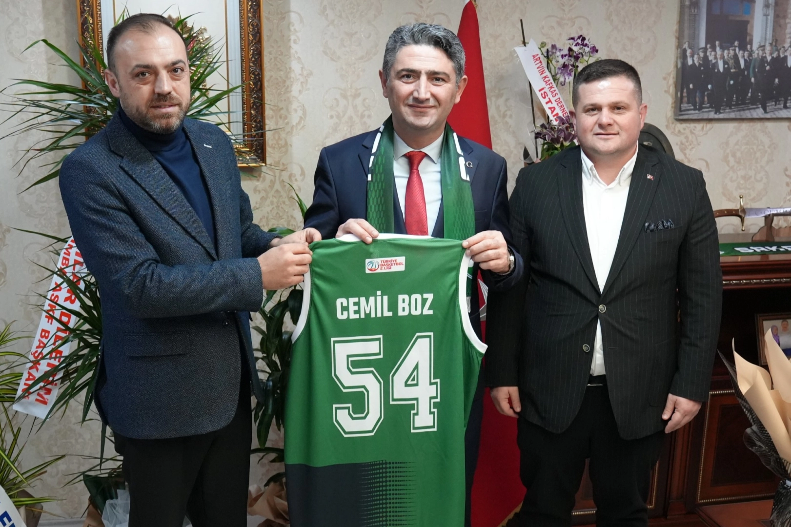 Sakarya Gençlik ve Spor'a atanan Boz'a sportif ziyaret haberi