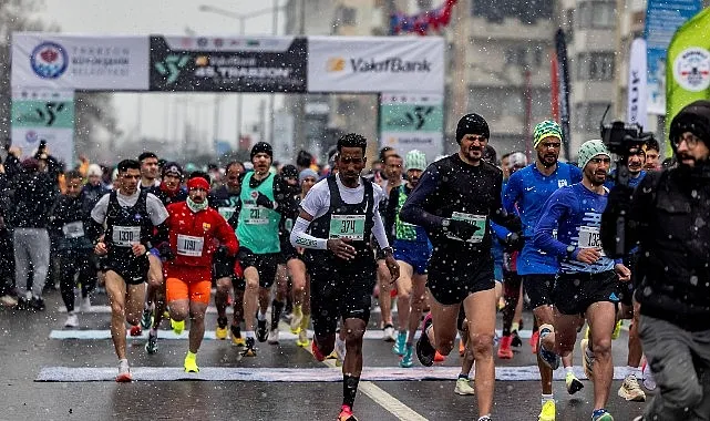 VakıfBank 45.Uluslararası Trabzon Yarı Maratonu Koşuldu haberi