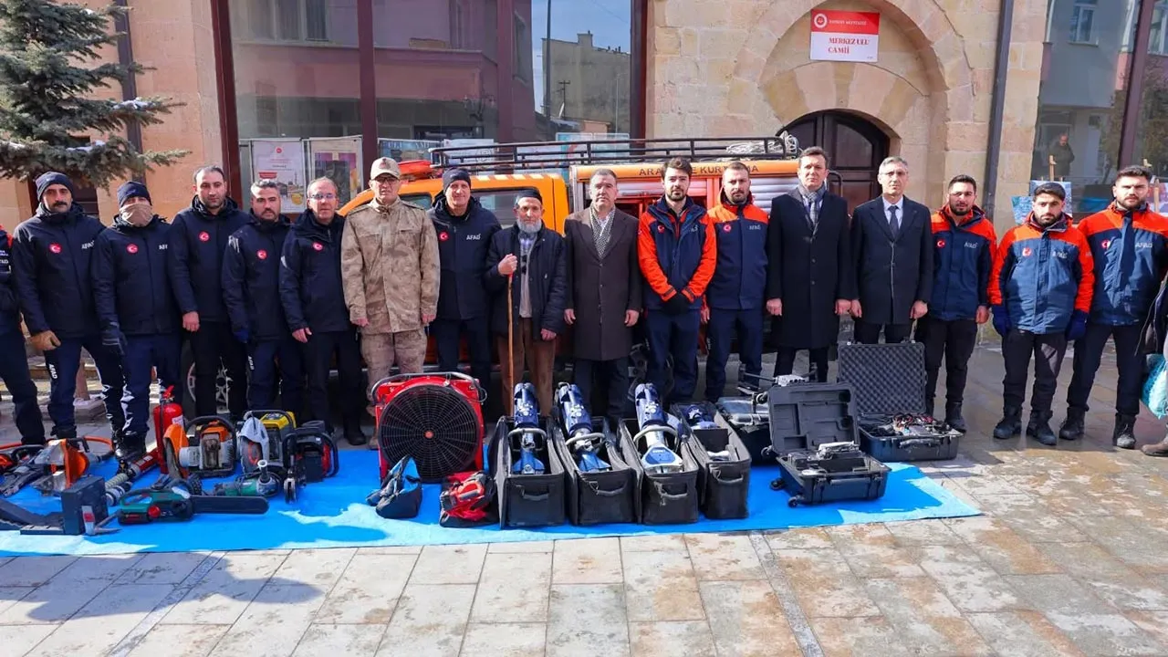 Asrın Felaketi Unutulmadı: Bayburt'ta Anma Etkinlikleri Düzenlendi Haberi