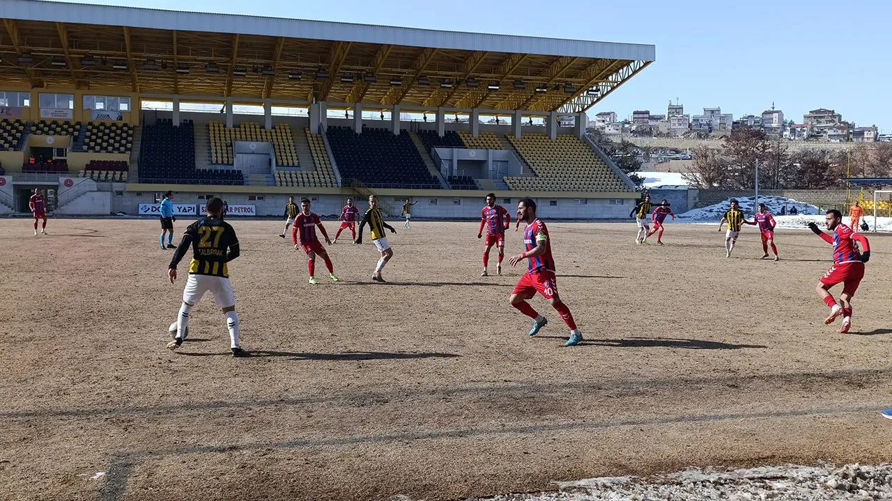 Bayburt Özel İdarespor, Karabük İdmanyurduspor'u Tek Golle Geçti Haberi