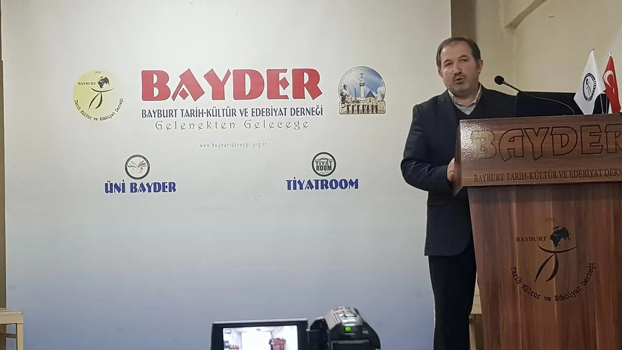 Bayburt'ta Dr. Durmuş Hocaoğlu Anıldı Haberi