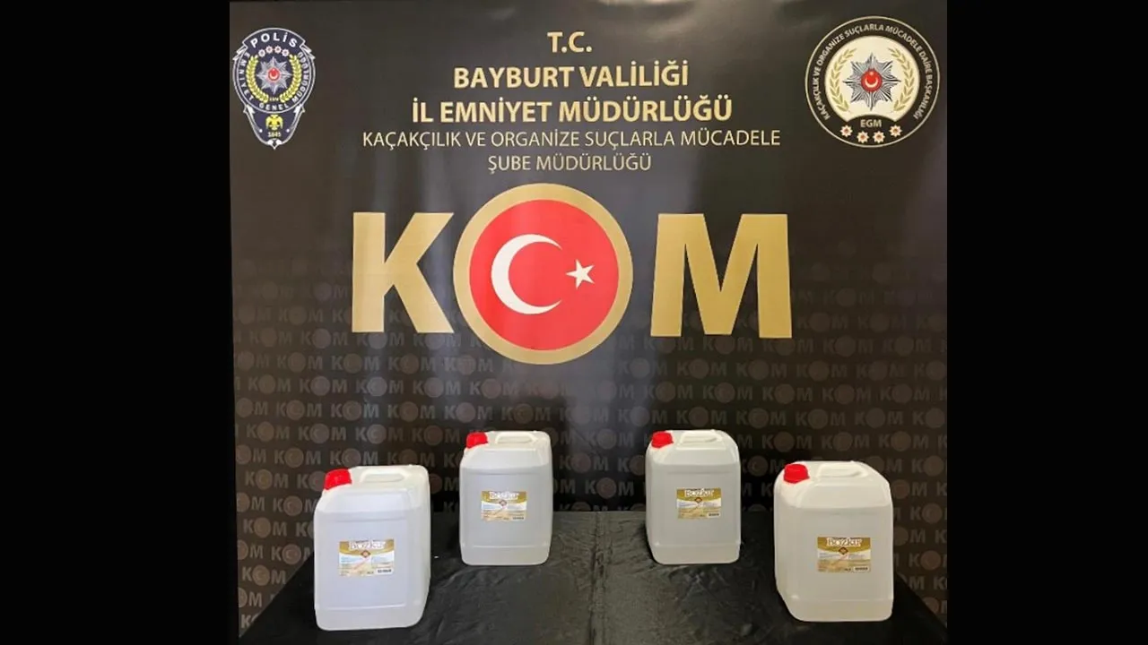 Bayburt'ta Sahte Alkol Operasyonu: 20 Litre Etil Alkol Ele Geçirildi Haberi