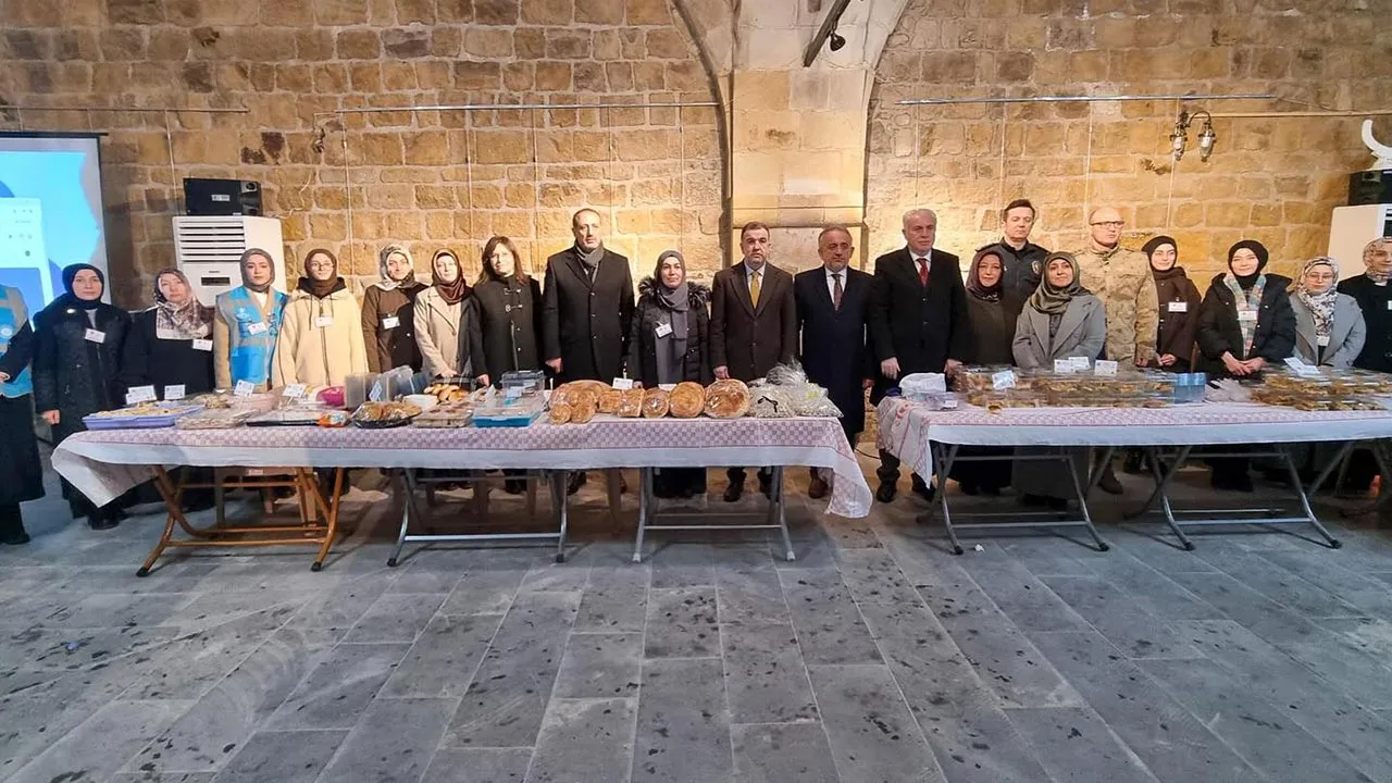 Bayburt'tan Depremzedelere Destek Eli: Hayır Çarşısı ile Umutlar Yeniden Yeşeriyor Haberi