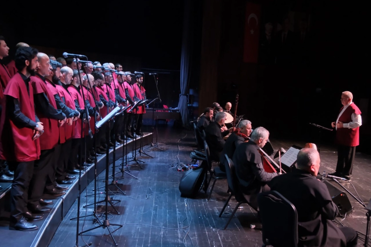 "Turabi Besteler Konseri" yürekleri ilahi aşkla doldurdu haberi