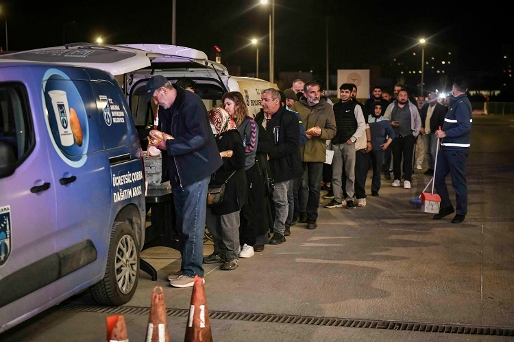 Ankara Büyükşehir'den şehir hastanelerine sahur ikramı haberi