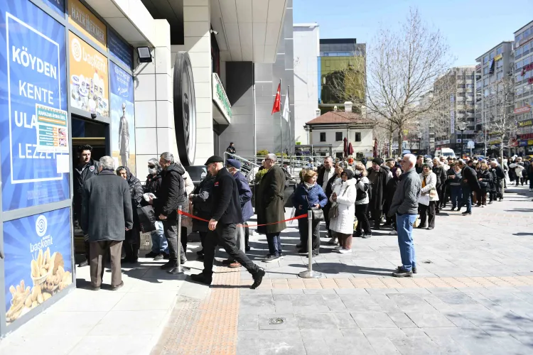 Ankara'da uygun fiyatlı ete yoğun ilgi! Bir haftada 30 ton et satıldı haberi