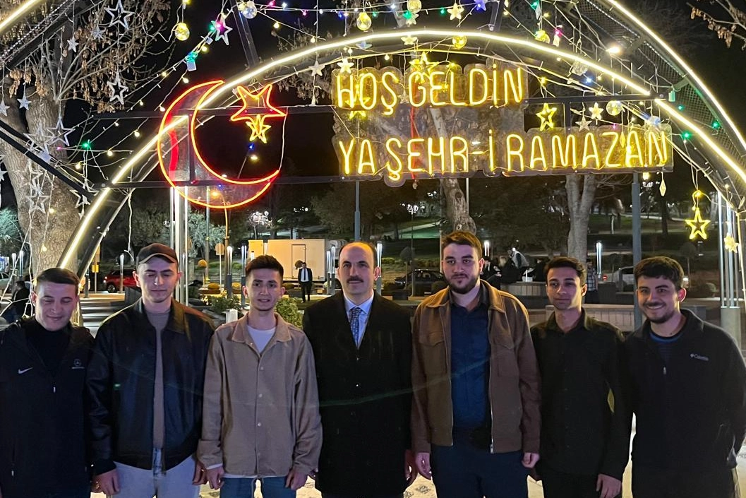 Başkan Altay Konyalıların ramazan coşkusuna ortak oldu haberi