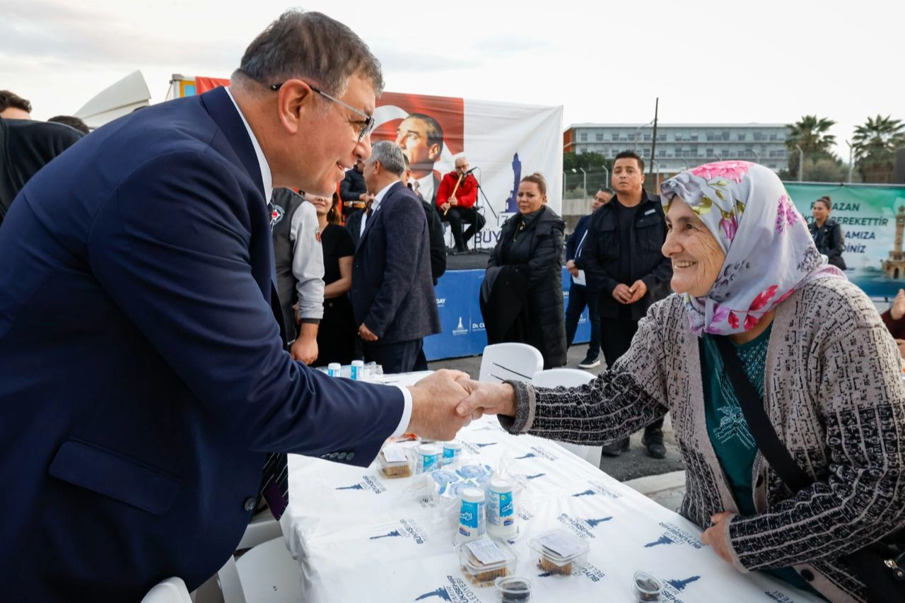 Başkan Tugay: Bu sofralarda geleceğe dair umutlanıyoruz haberi