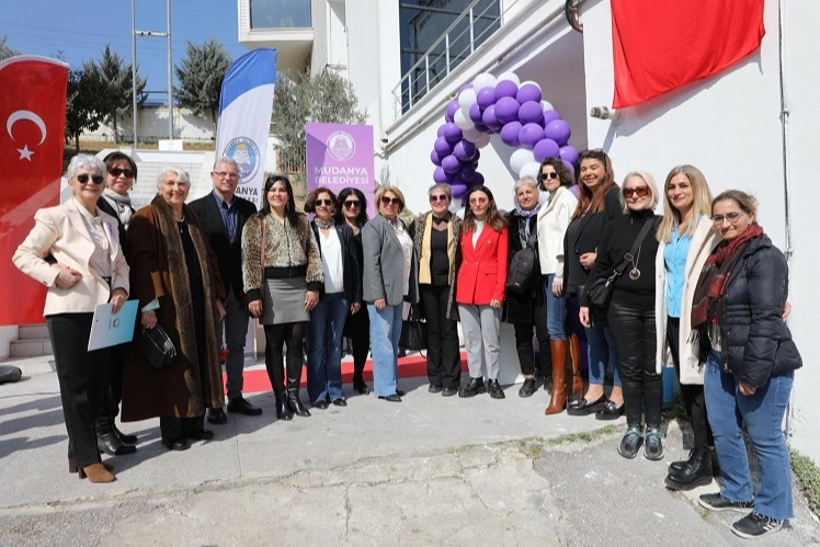 Bursa Mudanya'da kadınlar için tarihi adım haberi