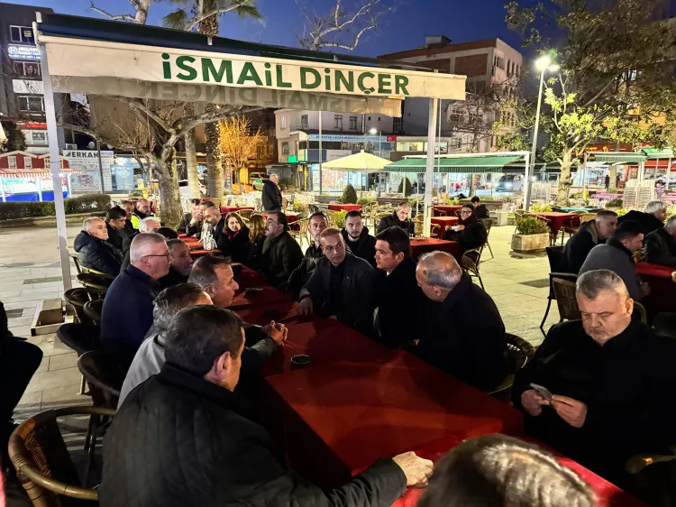 Bursa'da Başkan Aydın vatandaşlara iftar yemeği dağıttı haberi