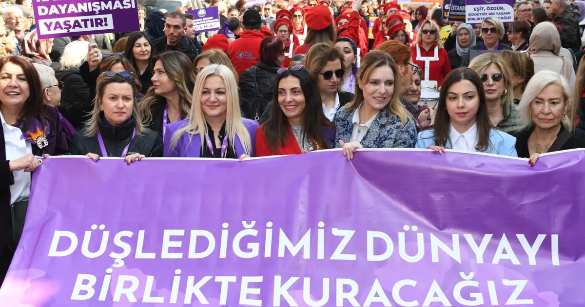 Bursalı kadınlardan 8 Mart yürüyüşü haberi