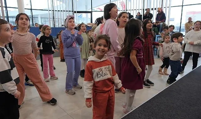 Büyükşehir Belediyesi’nin Ramazan etkinlikleri dolu dolu geçiyor  Mili İrade Meydanı Ramazan’da cıvıl cıvıl haberi