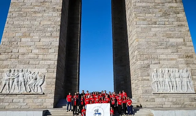 DEÜ öğrencileri Çanakkale'de şehitleri andı haberi