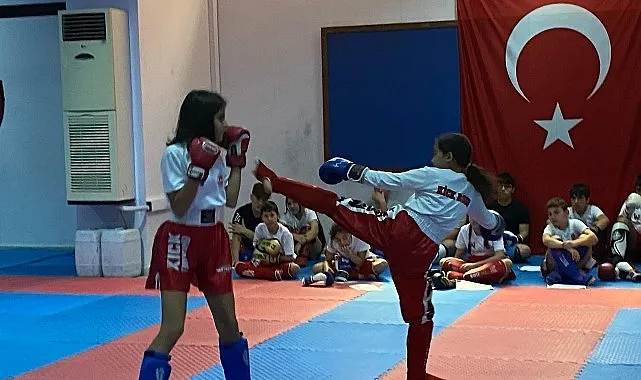 Geleceğin Kick Boks sporcuları kuşak atladı haberi