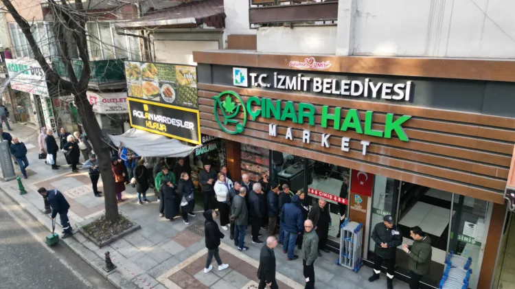 İzmit'te Halk Et satışları başladı... Kıyma 449 TL, kuşbaşı 489 TL haberi