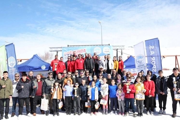 Kayseri Erciyes'te masa tenisi keyfi haberi