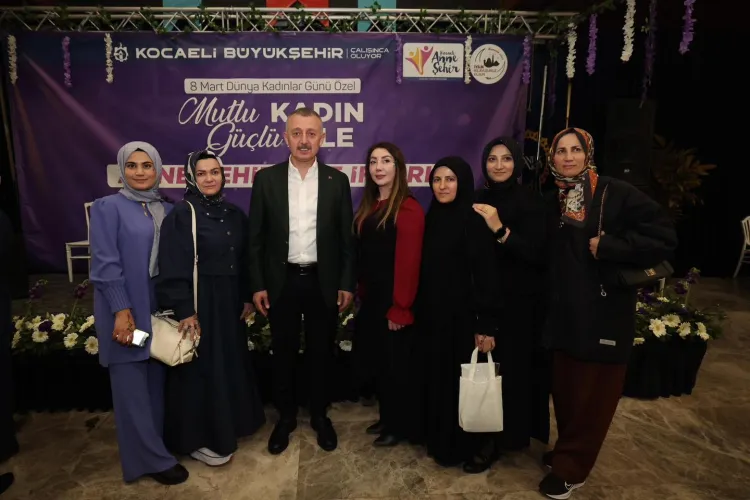 Kocaeli'de kadınlar iftarda buluştu haberi