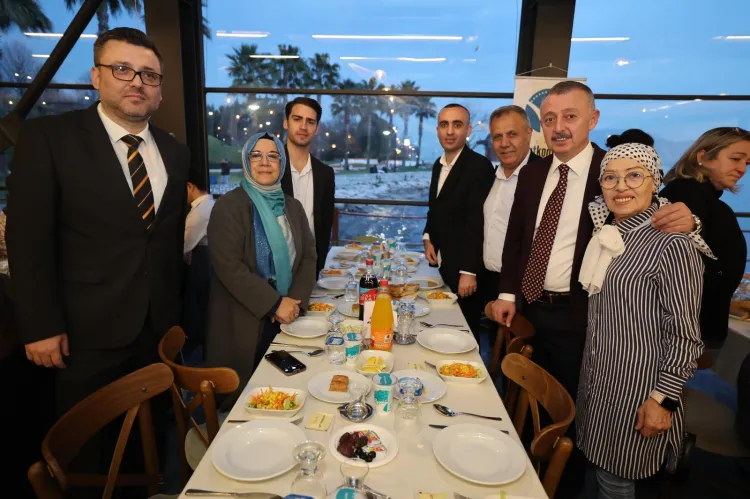 Kocaeli'nin 'ortak aklı' iftarda buluştu haberi