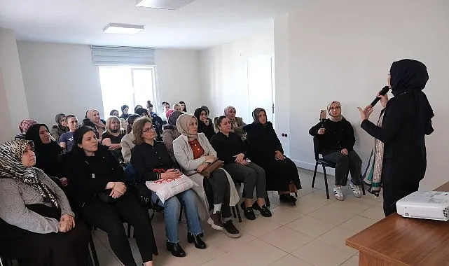 Mutlu Şehir Okulları’nda ebeveyn tutumları konuşuldu haberi