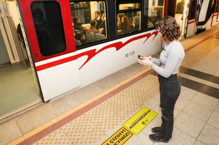 Narlıdere'den İzmir Metrosu'nda güçlü mesaj haberi