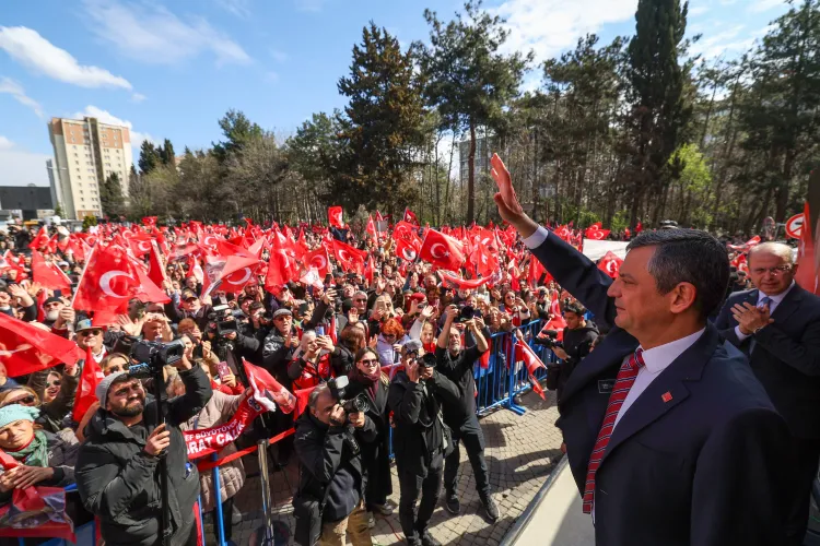 Özgür Özel'den Beylikdüzü Belediyesi'ne ziyaret haberi