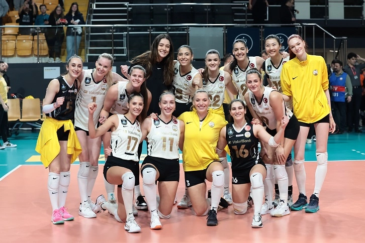 VakıfBank, Nilüfer engelini 3 sette geçti haberi