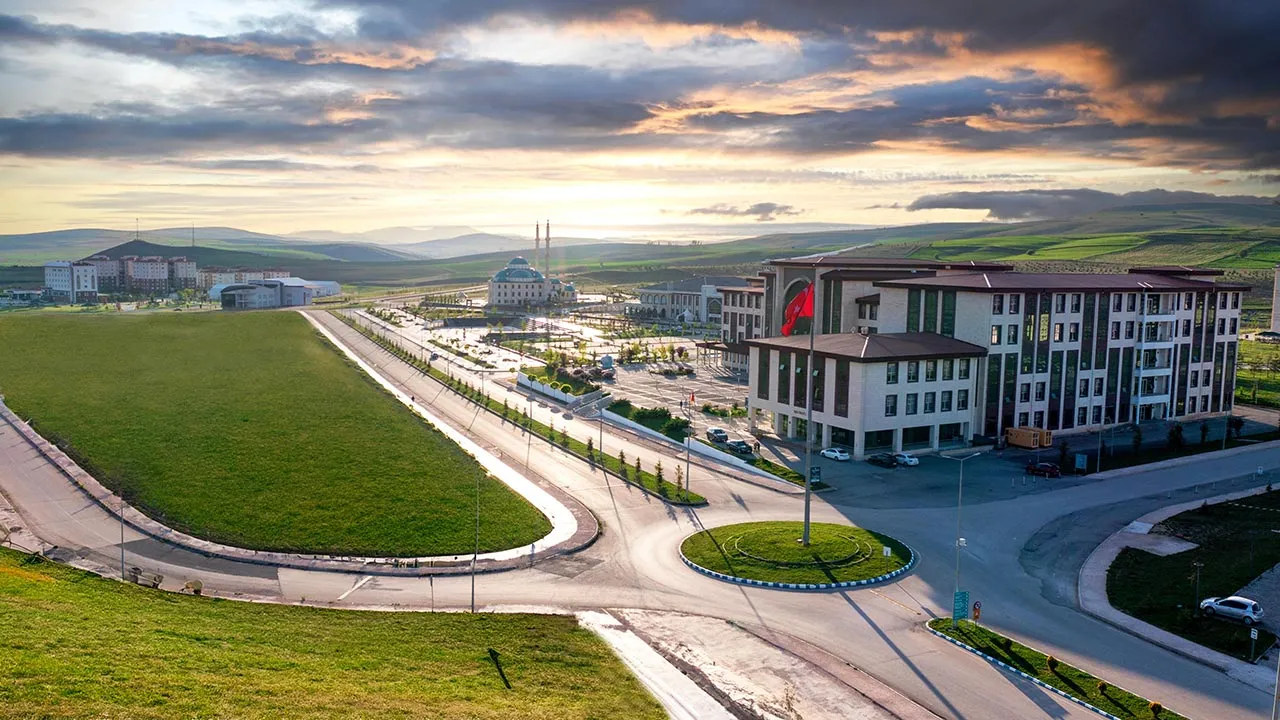 Bayburt Üniversitesi, URAP Dünya Sıralamasında Büyük Başarı Elde Etti Haberi