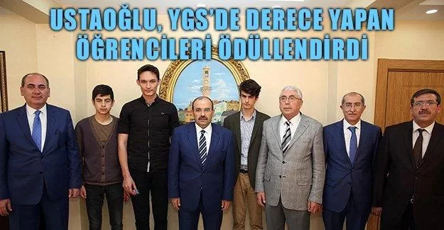 Ustaoğlu, Ygs’de Derece Yapan Öğrencileri Ödüllendirdi